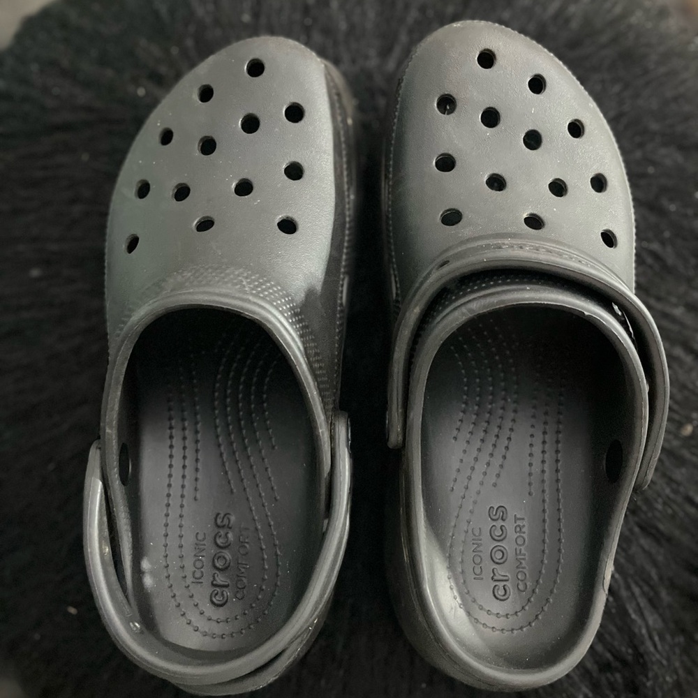 CROCS black platform Clogs - Picture 2 of 4